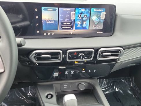 New 2026 Nissan Sentra SV w/ Floor Mat Package FWD image 10