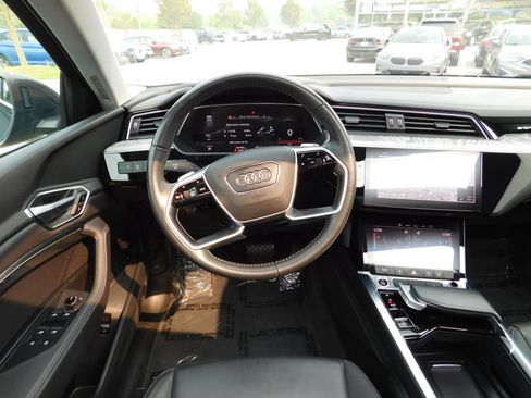 Used 2021 Audi e-tron Premium w/ Convenience Plus Package AWD/4WD image 16