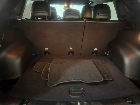 Used 2023 Jeep Compass Latitude image 24