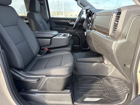 Used 2023 GMC Sierra 1500 Elevation image 18