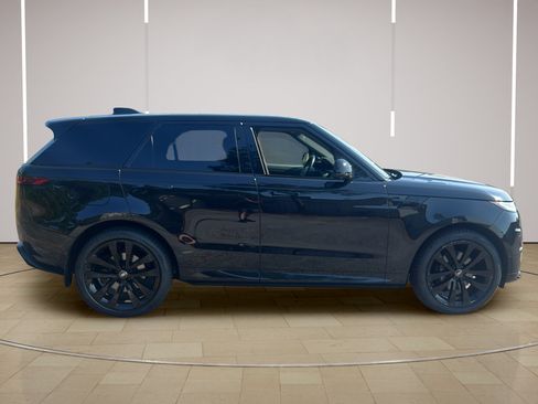 Used 2024 Land Rover Range Rover Sport Dynamic SE AWD/4WD image 8