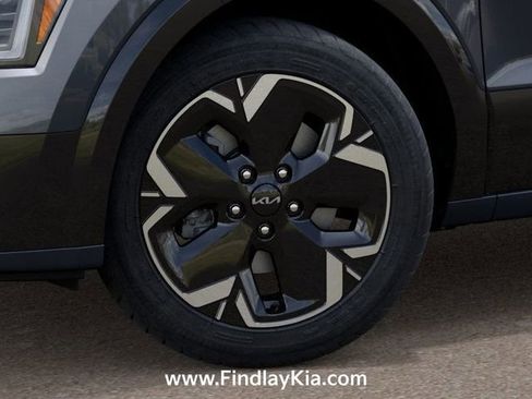 New 2026 Kia Niro Wind FWD image 28