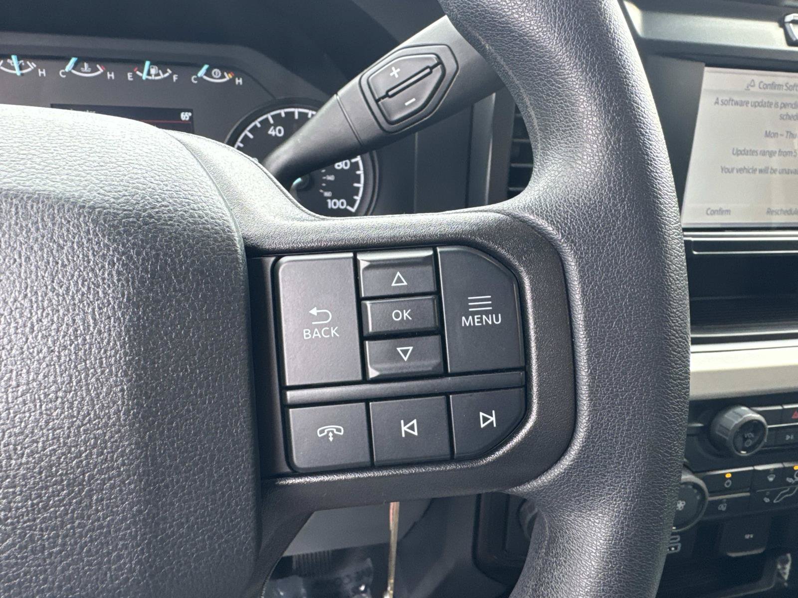 Used 2025 Ford F250 XL AWD/4WD image 18