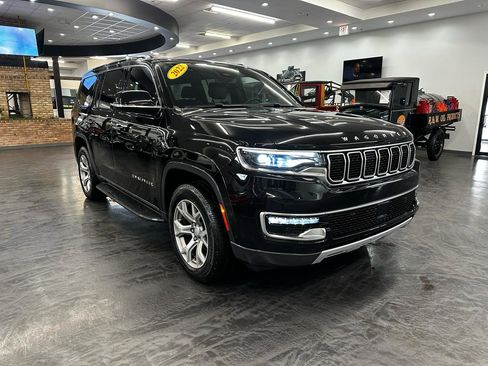 Used 2022 Jeep Wagoneer Series II image 3