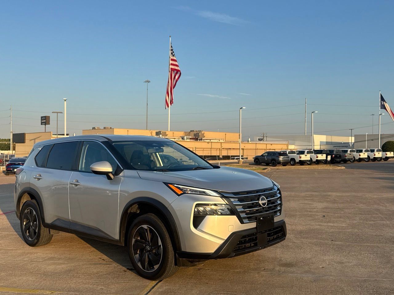 Certified 2024 Nissan Rogue SV AWD/4WD image 1
