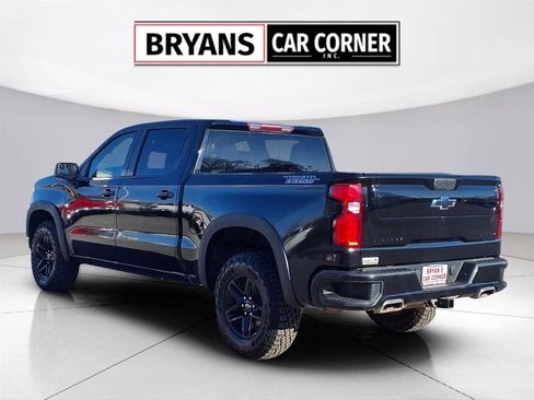 Used 2022 Chevrolet Silverado 1500 Custom Trail Boss w/ Safety Confidence Package image 3