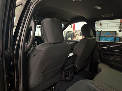 Used 2025 RAM 2500 Big Horn AWD/4WD image 41