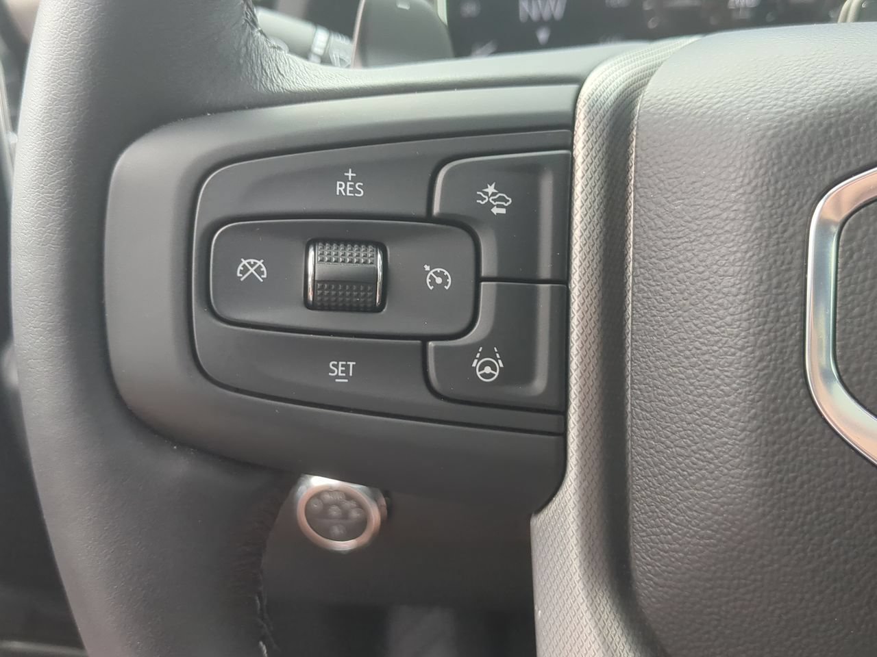 Used 2026 GMC Sierra 1500 Denali AWD/4WD image 36