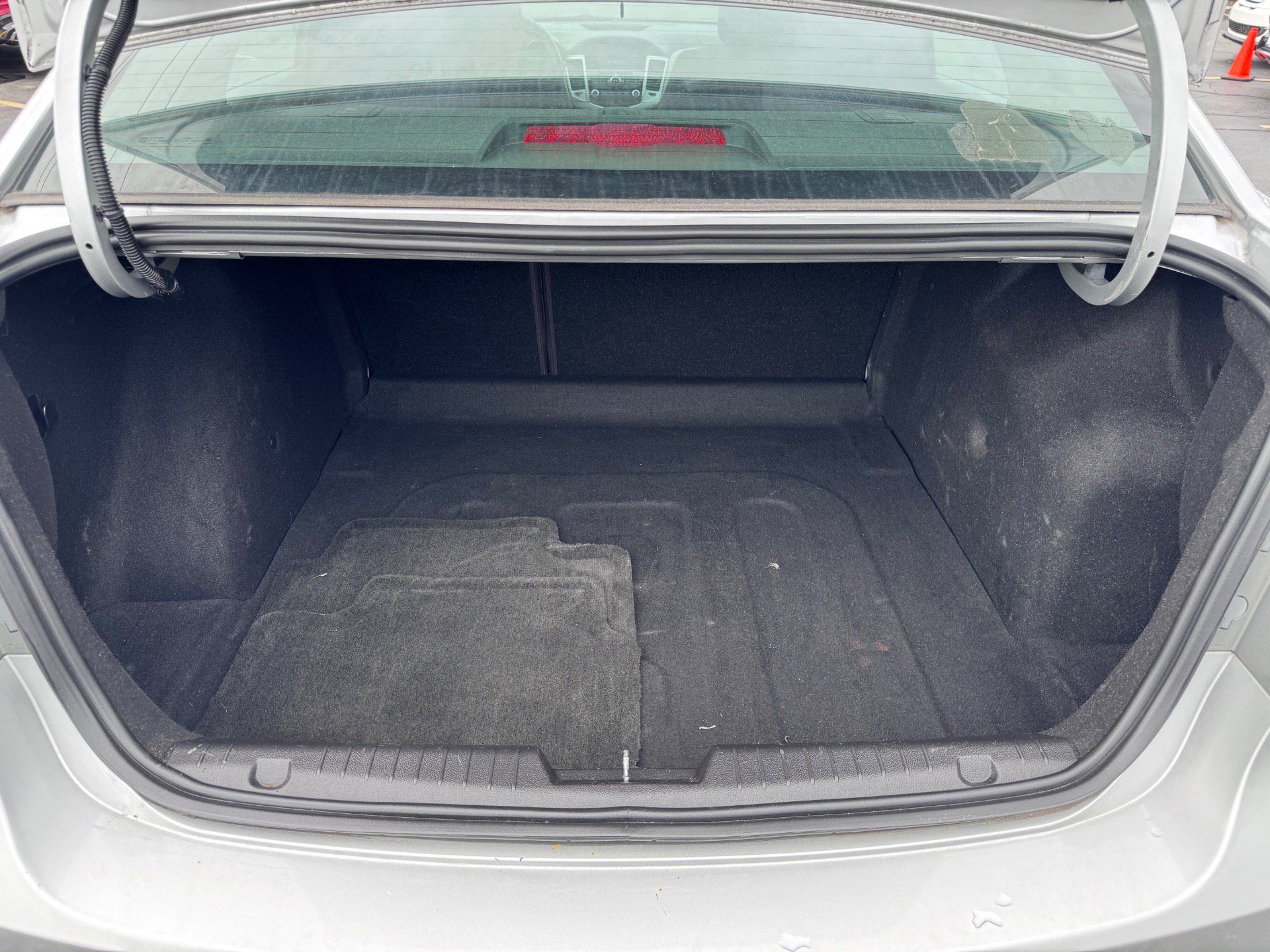 Used 2014 Chevrolet Cruze LS FWD image 10