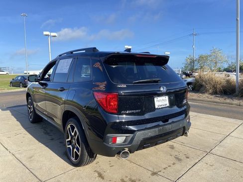 Used 2023 Honda Passport Elite image 9