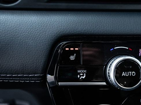 Used 2024 Honda Pilot Touring image 33