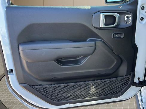 New 2026 Jeep Wrangler Rubicon image 15