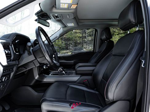 Used 2021 Ford F150 Lariat w/ Max Trailer Tow Package image 28