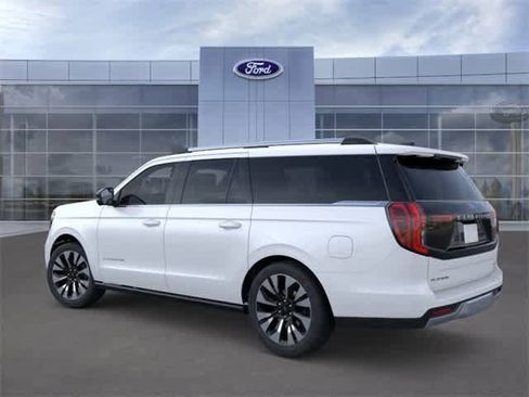 New 2025 Ford Expedition Max Platinum w/ Driver's Package image 4