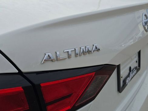 Used 2022 Nissan Altima 2.5 Platinum image 35
