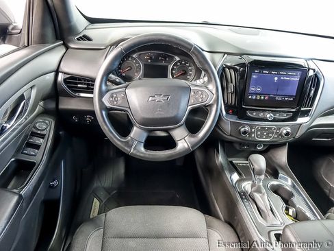 Used 2023 Chevrolet Traverse LT FWD image 13