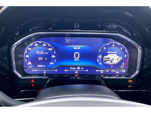 Used 2025 Chevrolet Silverado 1500 LT Trail Boss w/ LT Trail Boss Premium Package image 22