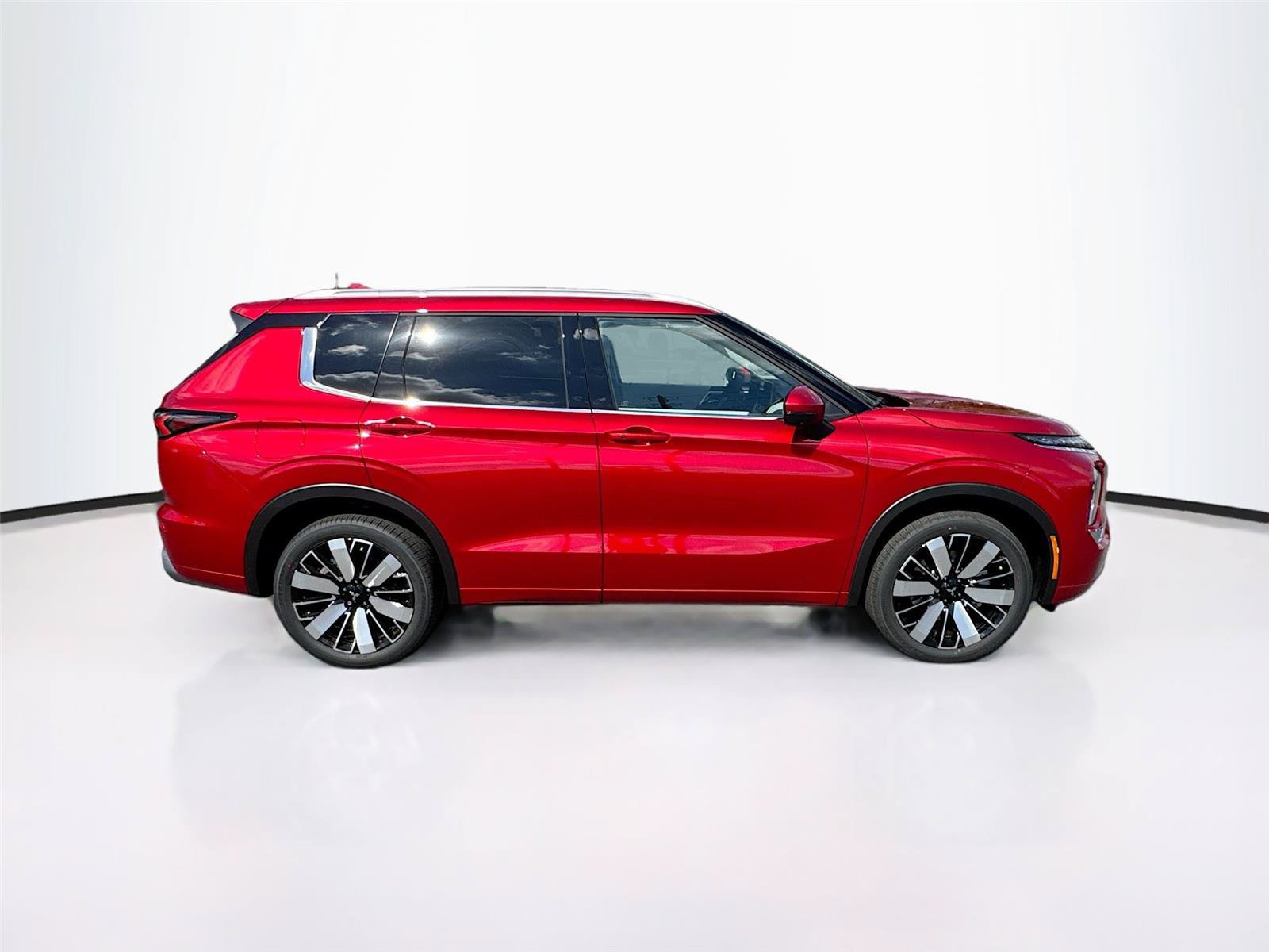 New 2026 Mitsubishi Outlander SEL FWD image 37