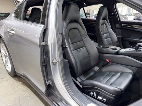 Used 2018 Porsche Panamera 4S image 61