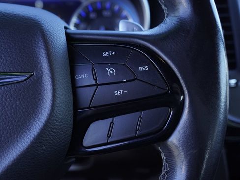Used 2021 Chrysler 300 S RWD image 13
