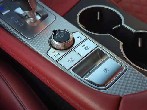 Used 2022 Genesis G70 3.3T Launch Edition RWD image 22