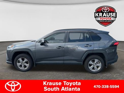 Used 2024 Toyota RAV4 XLE w/ Convenience Package FWD image 4