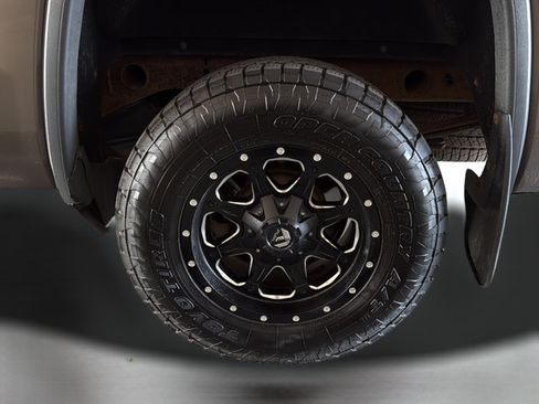 Used 2015 GMC Sierra 1500 SLE w/ SLE Value Package AWD/4WD image 25