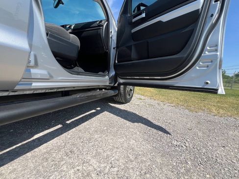Used 2014 Toyota Tundra SR5 w/ SR5 Upgrade Package RWD image 20