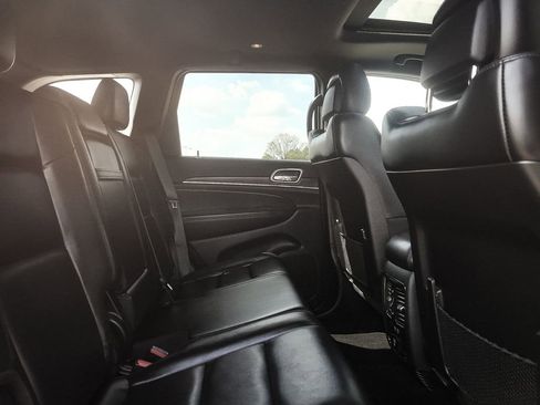 Used 2019 Jeep Grand Cherokee Limited image 33