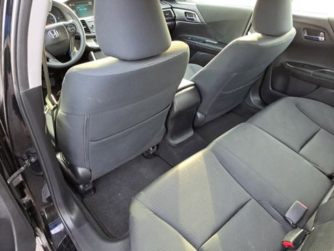 Used 2015 Honda Accord LX image 10