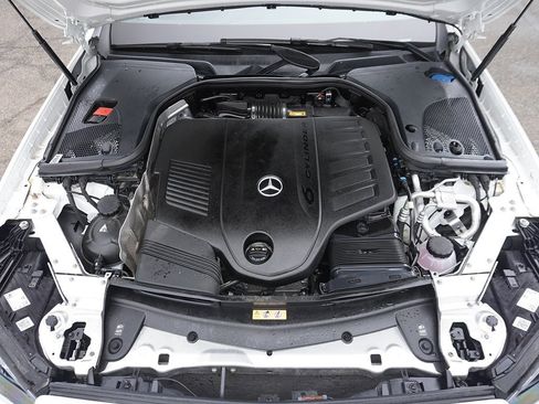 Used 2022 Mercedes-Benz E 450 4MATIC Sedan image 25