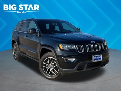 Used 2019 Jeep Grand Cherokee Laredo w/ 18" Wheel & 8.4" Radio Group