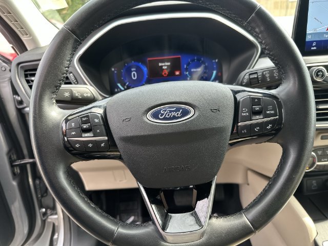 Used 2022 Ford Escape Titanium AWD/4WD image 20