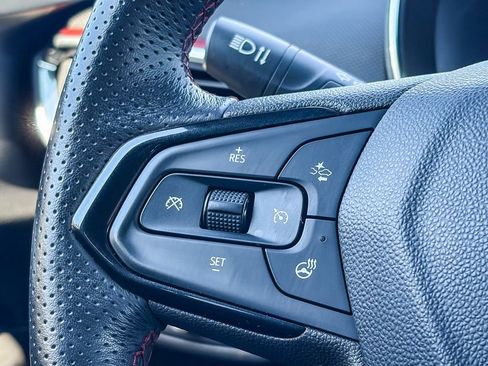 Certified 2023 Chevrolet TrailBlazer RS w/ Convenience Package image 21