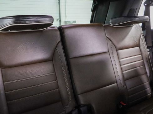Used 2025 GMC Yukon Denali Ultimate AWD/4WD image 35