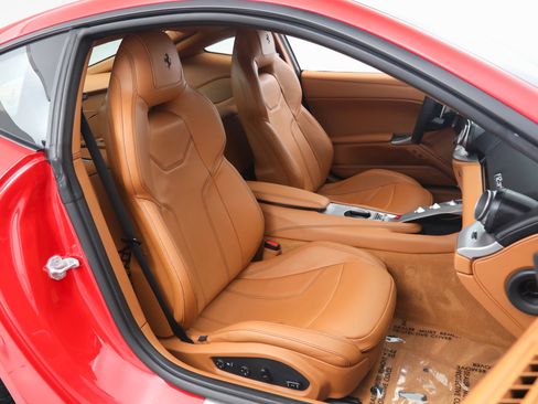 Used 2016 Ferrari F12 Berlinetta RWD image 22