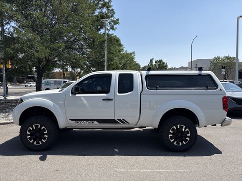 Used 2019 Nissan Frontier SV AWD/4WD image 5