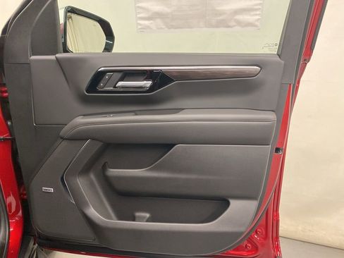 New 2025 Chevrolet Tahoe Premier image 11