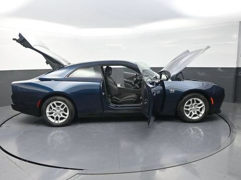 Used 2025 Dodge Charger Daytona R/T w/ Sun & Sound Package AWD/4WD image 35