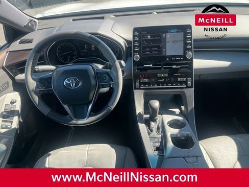Used 2019 Toyota Avalon Limited w/ Advanced Safety Package image 16