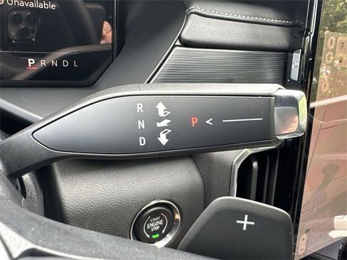 New 2025 GMC Acadia Elevation w/ Elevation Premium Package image 17