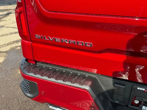 Used 2025 Chevrolet Silverado 1500 RST image 7