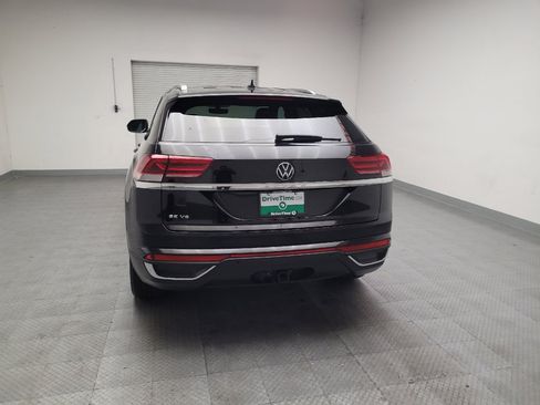 Used 2023 Volkswagen Atlas Cross Sport SE w/ Black Wheel Package FWD image 6