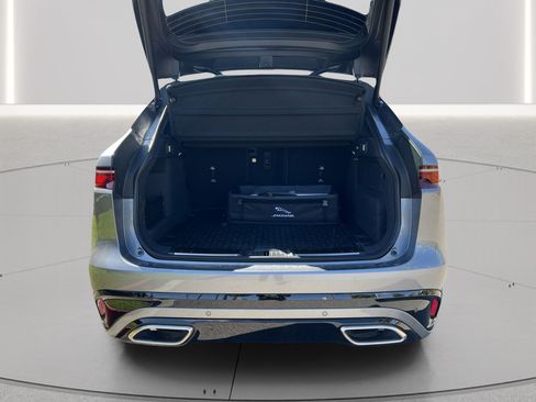Used 2025 Jaguar F-PACE R-Dynamic S AWD/4WD image 19