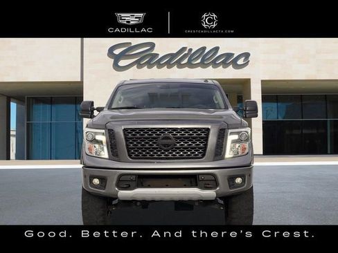 Used 2018 Nissan Titan PRO-4X w/ Pro-4x Convenience Package image 8