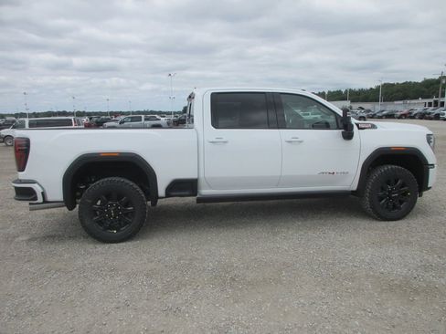New 2026 GMC Sierra 3500 AT4 w/ AT4 Premium Plus Package AWD/4WD image 3