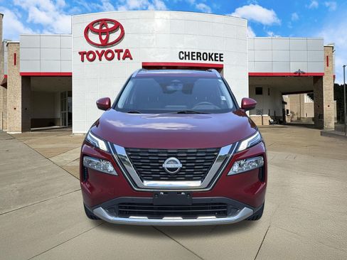 Used 2023 Nissan Rogue Platinum w/ Platinum Premium Package AWD/4WD image 2