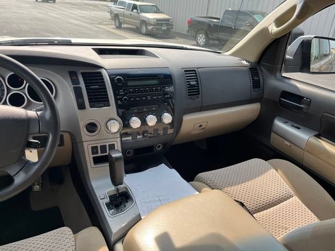 Used 2008 Toyota Tundra 4x4 CrewMax w/ Tow Pkg image 28
