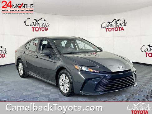 Used 2025 Toyota Camry LE w/ Convenience Package FWD image 1