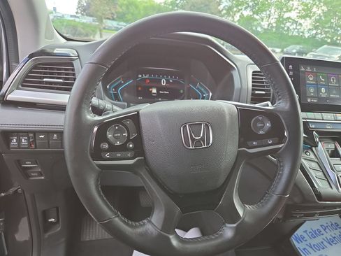 Used 2021 Honda Odyssey Touring image 34